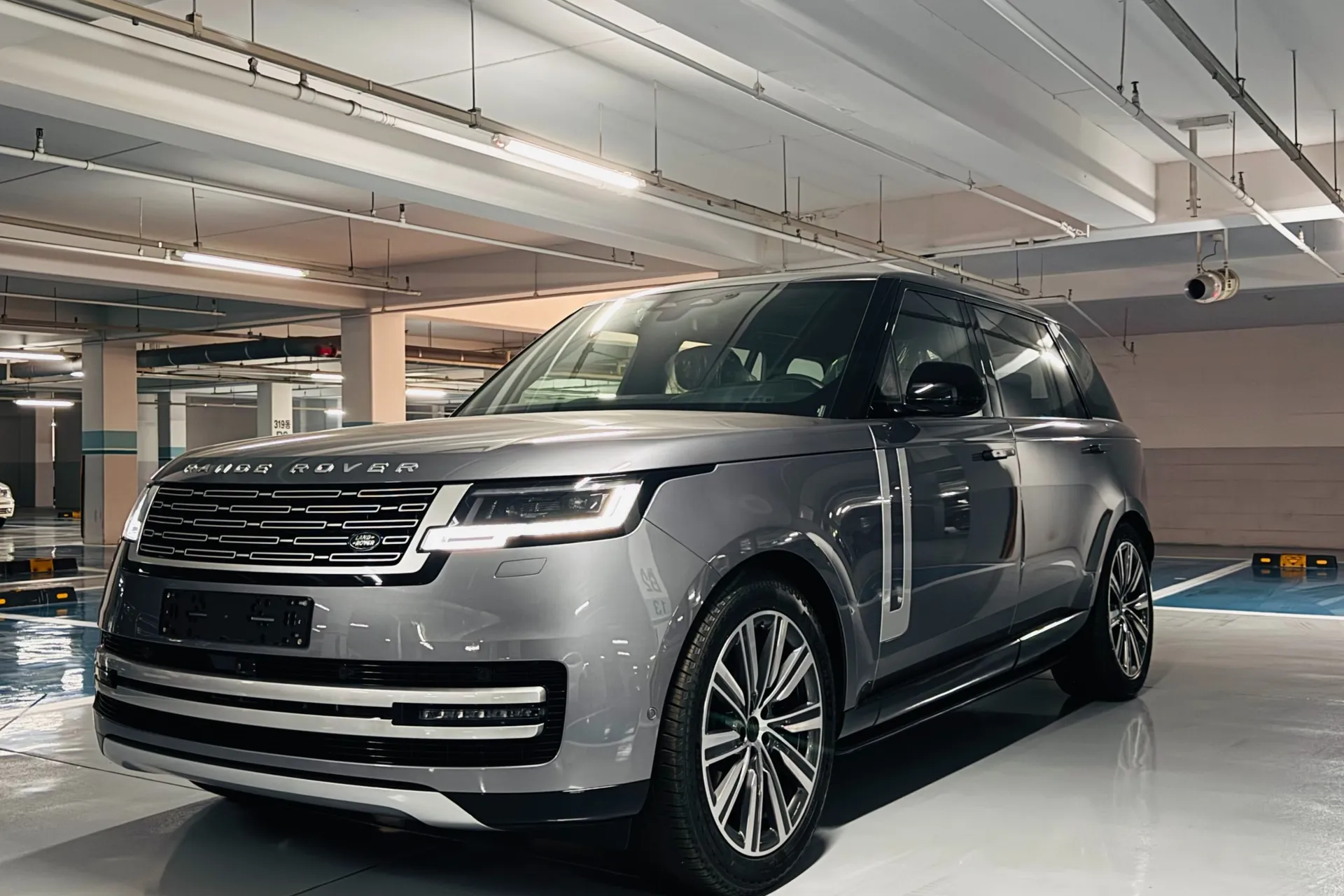 Фото для land-rover Range Rover P530 Autobiography LWB