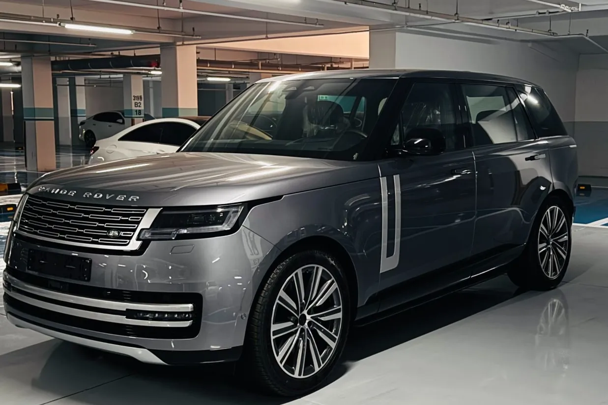 Land Rover Range Rover P530 Autobiography LWB 2026 4.4 л 530 л.с Бензин, новый авто, Полный привод, Автомат, цвет Серый, страна-производитель — Великобритания