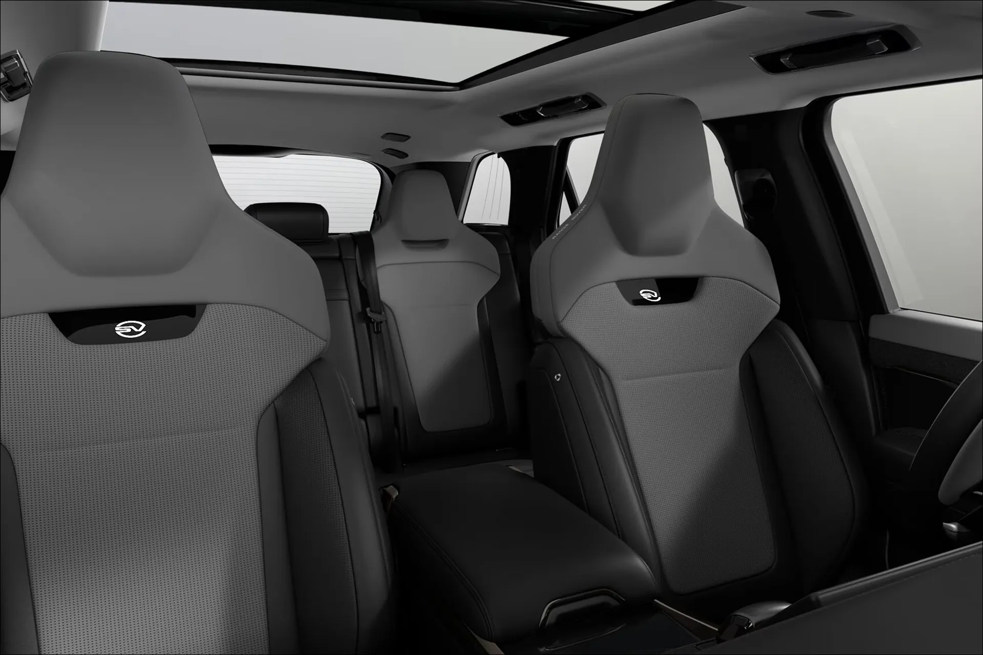 Новый Land Rover Range Rover Sport SV P635 2026 4.4 л 635 л.с Бензин: Полный привод, Синий, коробка — Автомат, привезён из Великобритания, доставка по регионам