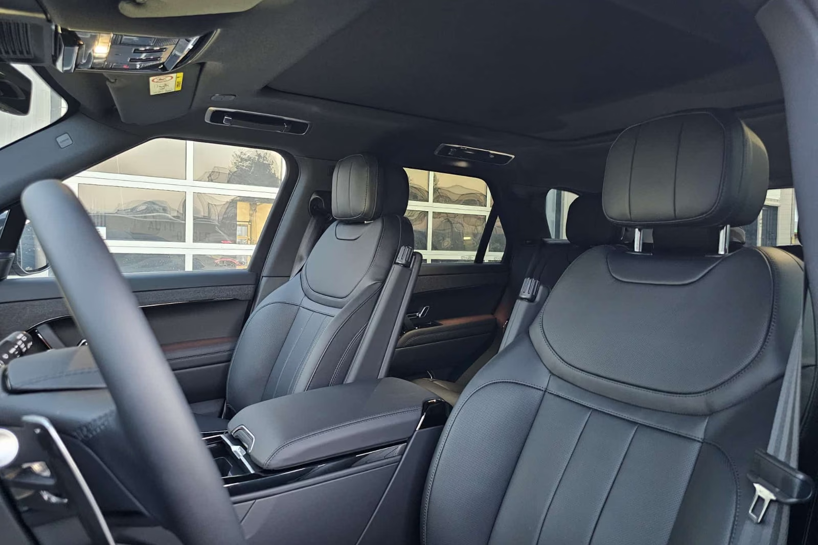 Купить Land Rover Range Rover Sport Dynamic HSE P460e, plug-in hybrid 2026 3.0 л 460 л.с Гибрид с минимальным пробегом 35 км, Серый, доставим из Германия в любой город РФ, фото 13