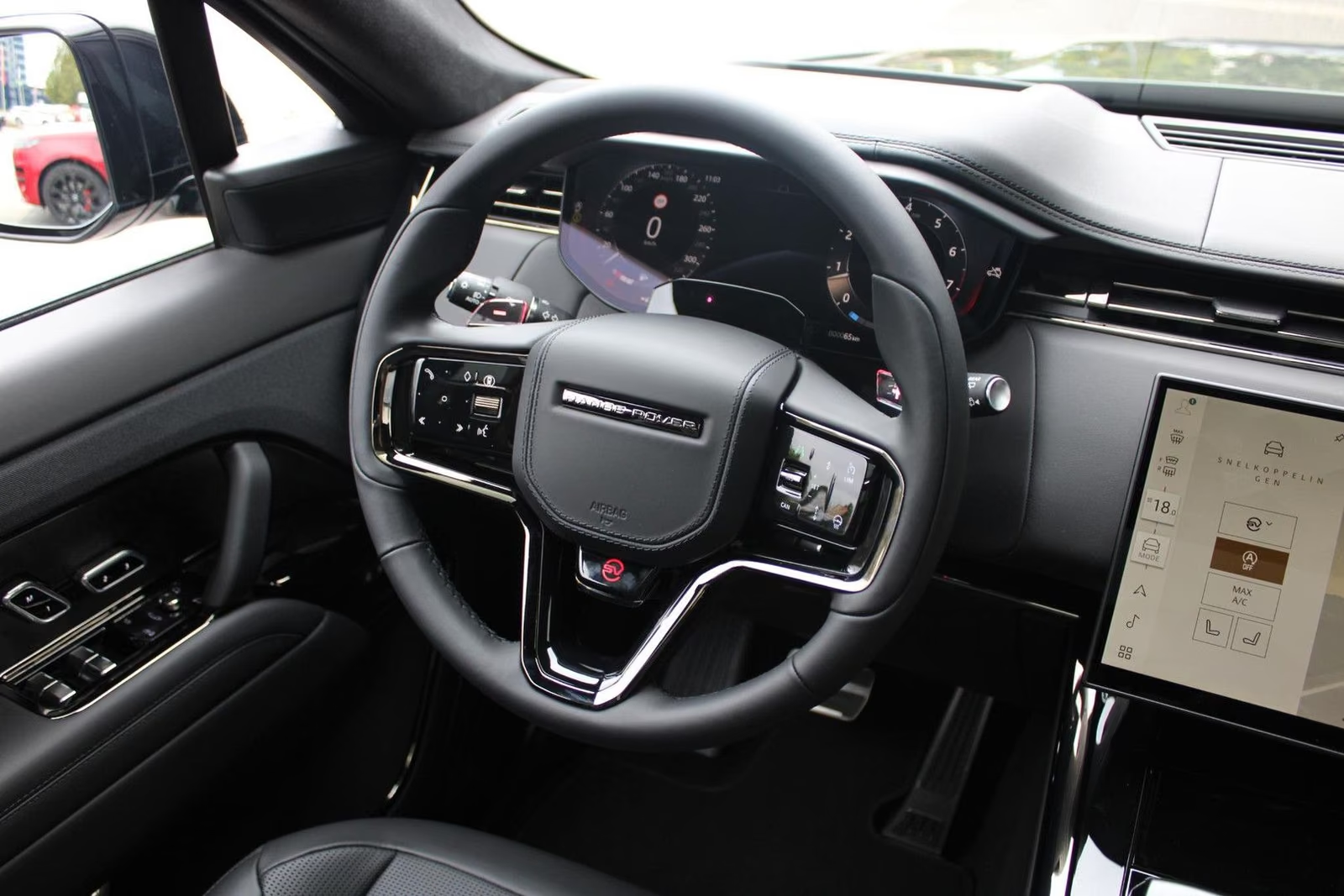 Land Rover Range Rover Sport P635 SV Carbon Edition 2026, зелёный, фото 43