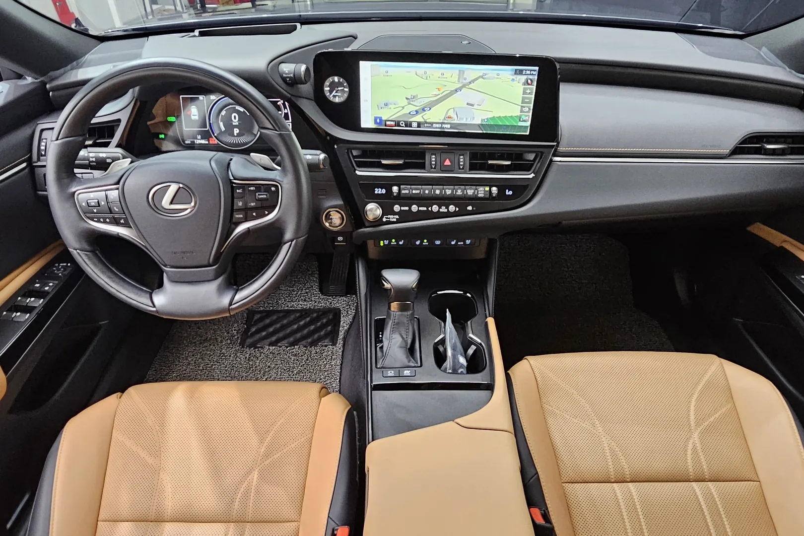 Выбор покупателей — Lexus ES 2025 2.5 л 178 л.с Гибрид, пробег 12 946 км, Серый, привезён из Япония, доставка по РФ