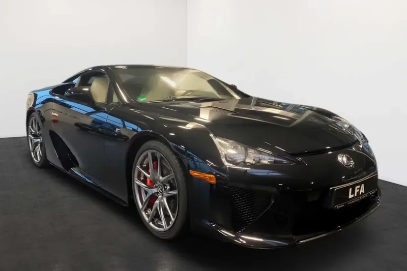 Lexus LFA 4.8 VVT-i V10 2014 4.8 л 560 л.с Бензин, новый авто, Задний привод, Автомат, цвет Чёрный, страна-производитель — Япония LFA - фото 2