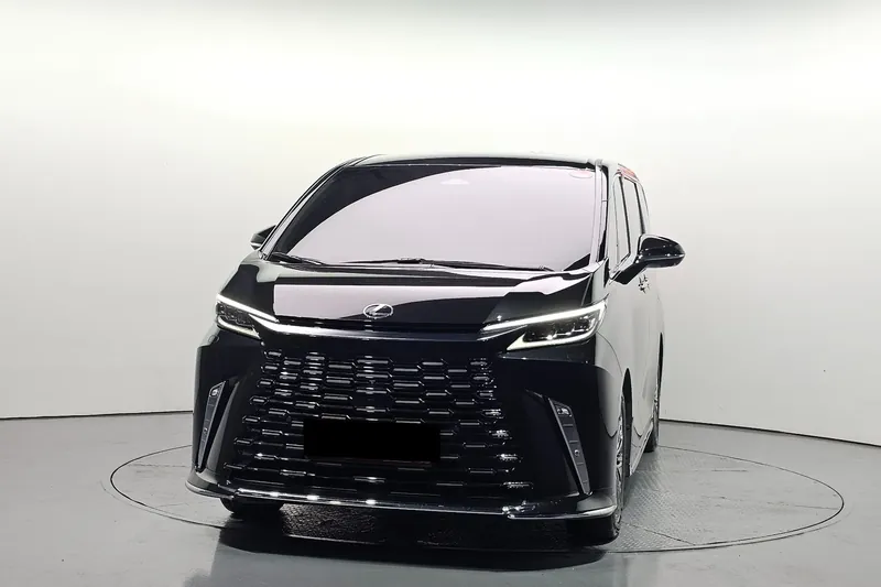 Lexus LM 500h Executive 2024 2.4 л 369 л.с Гибрид, новый авто, Полный привод, Автомат, цвет Чёрный, страна-производитель — Япония LM Executive - фото 2