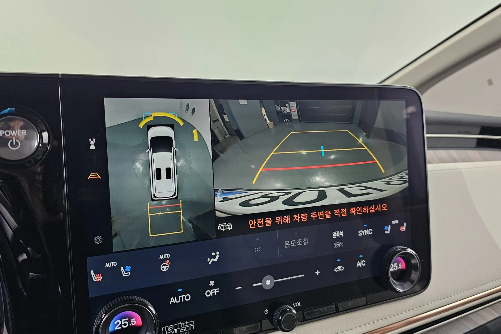 Купить Lexus LM 500h Executive 2024 2.4 л 369 л.с Гибрид с минимальным пробегом 14 060 км, Чёрный, доставим из Япония в любой город РФ