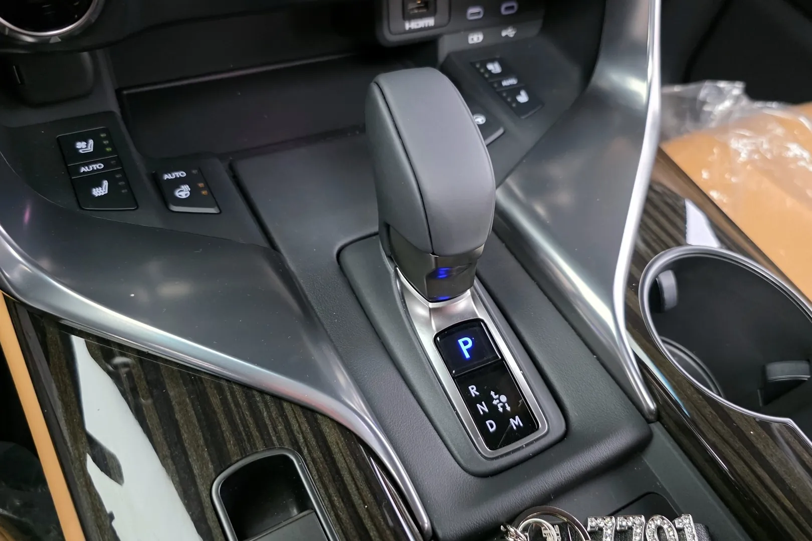 Автомобиль Lexus LX 700h Luxury 2025 3.4 л 457 л.с Гибрид, Чёрный, пробег 1 713 км, производство — Япония, доставка по РФ