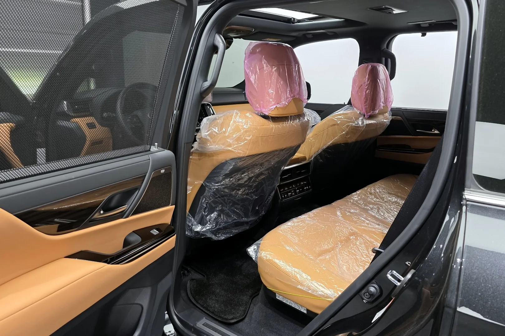 Надёжный Lexus LX 700h Luxury 2025 3.4 л 457 л.с Гибрид с двигателем 3,4 л, Чёрный, пробег 1 713 км, Автомат, поставка из Япония