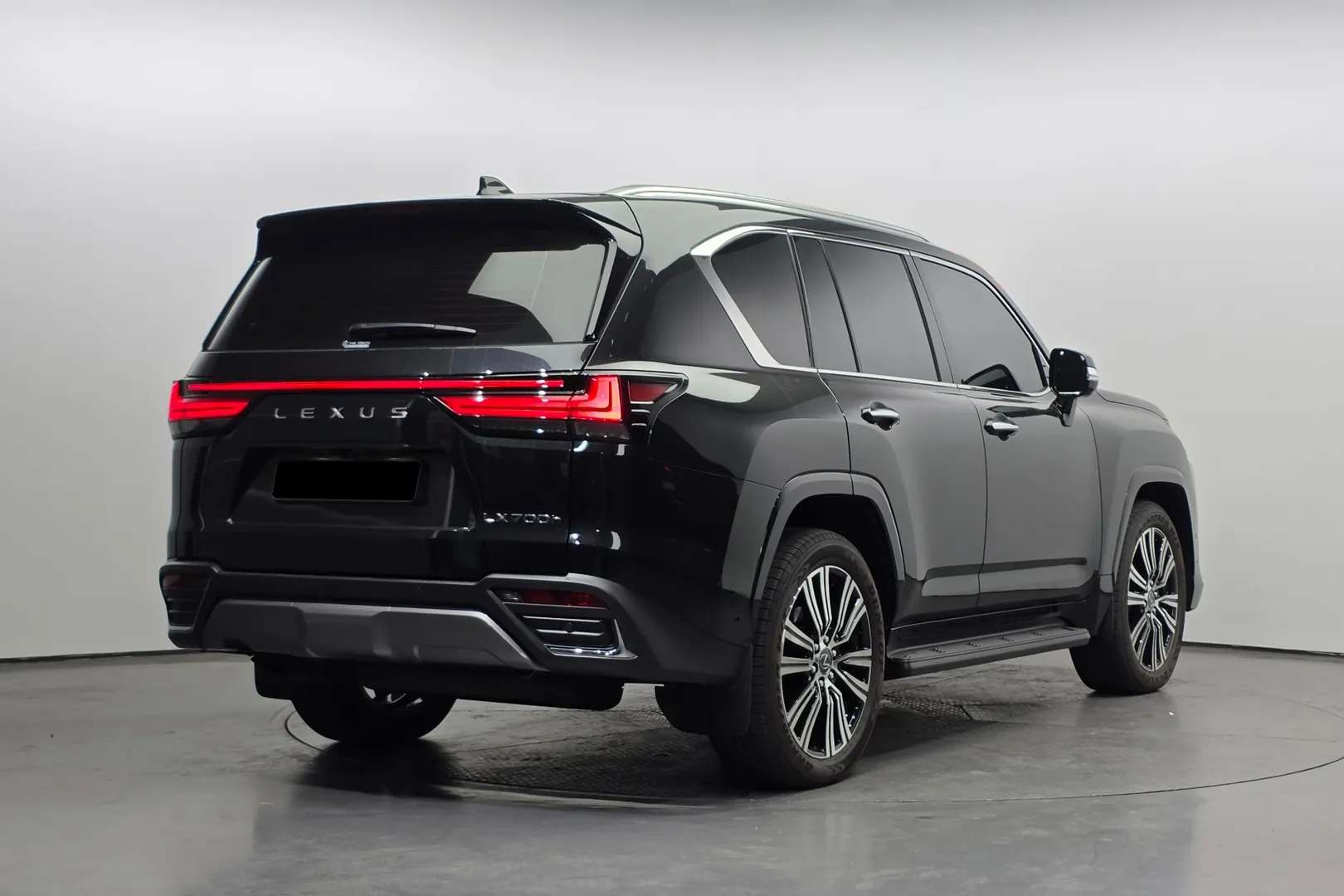 Купить Lexus LX 700h Luxury 2025 3.4 л 457 л.с Гибрид, Чёрный, Автомат, Полный привод — авто из Япония, с доставкой по всей России