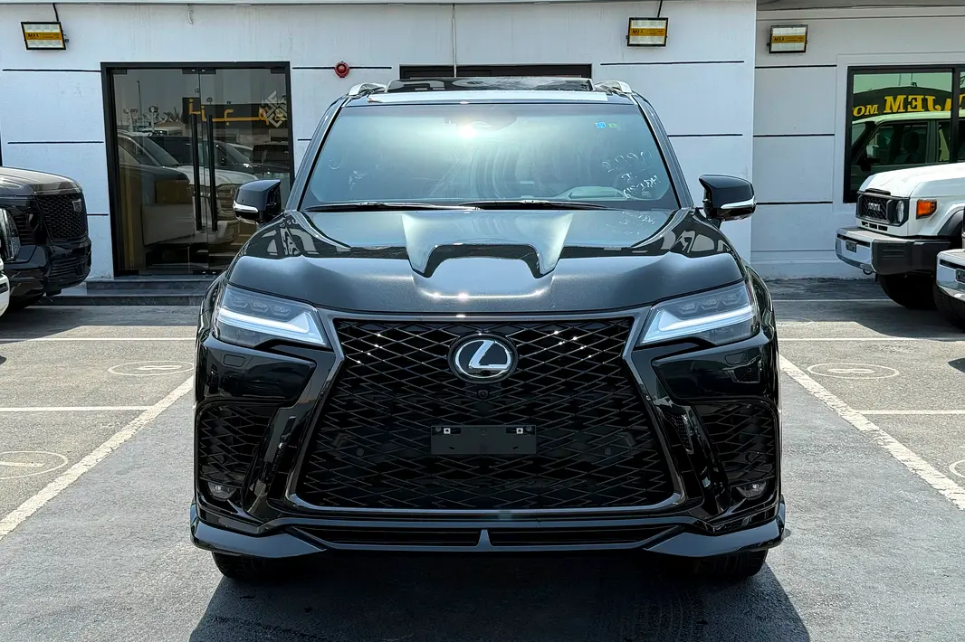 Lexus LX 600 F Sport 2026 3.4 л 409 л.с Бензин, новый авто, Полный привод, Автомат, цвет Чёрный, страна-производитель — ОАЭ, фото 1