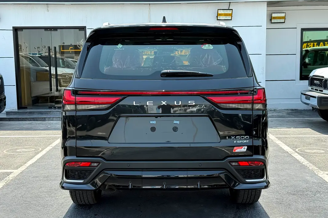 Новый Lexus LX 600 F Sport 2026 3.4 л 409 л.с Бензин: Полный привод, Чёрный, коробка — Автомат, привезён из ОАЭ, доставка по регионам, фото 5