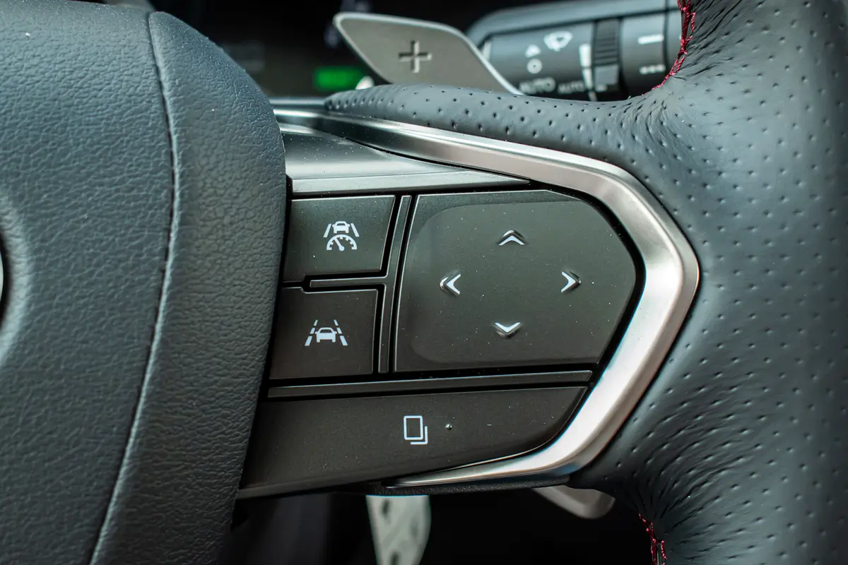 Новый Lexus RX 500h F Sport Performance 2026 2.4 л 367 л.с Гибрид в кузове Чёрный, коробка — Автомат, привод — Полный привод, страна производства — ОАЭ, фото 12
