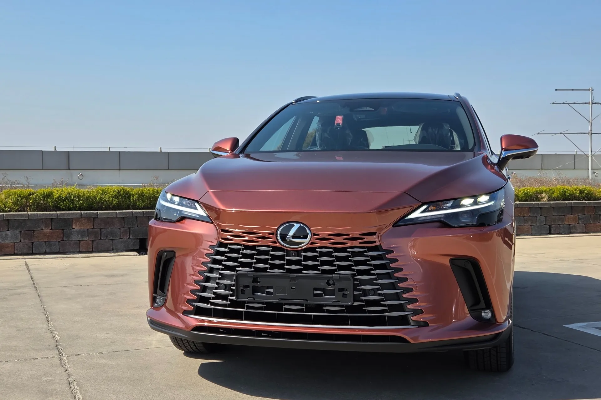 Lexus RX350h 5th Generation Premium 2026 2.5 л 250 л.с Гибрид, новый авто, Полный привод, Автомат, цвет Терракот, страна-производитель — Япония