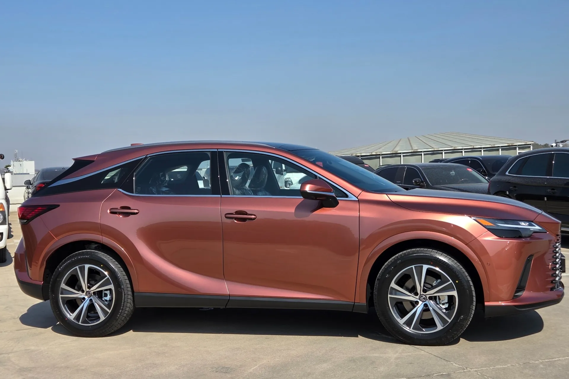 Lexus RX350h 5th Generation Premium 2026 2.5 л 250 л.с Гибрид, коробка Автомат, привод Полный привод, автомобиль из Япония, доставка по России