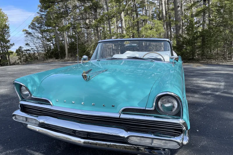 Lincoln Premiere Convertible 1956 6.0 л 258 л.с Бензин, новый авто, Задний привод, Автомат, цвет Голубой, страна-производитель — США Premiere Convertible - фото 2