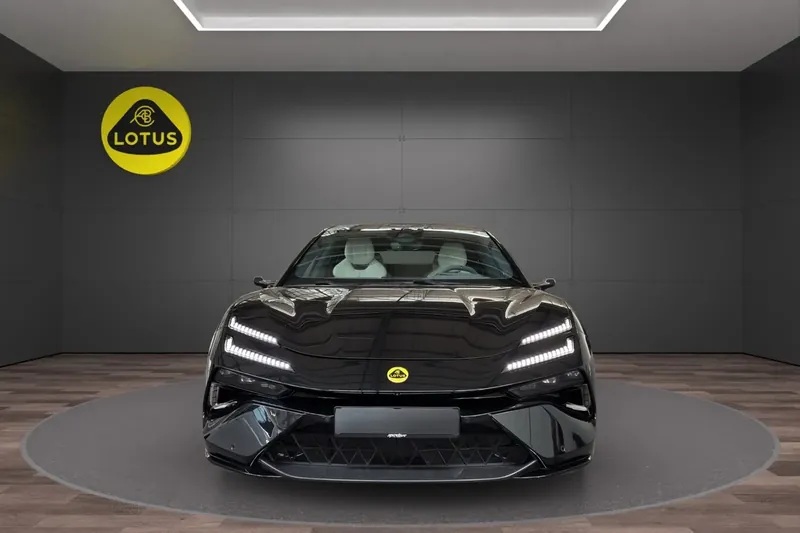 Lotus Emeya S Executive Sitze 2026 0.0 л 612 л.с Электричество, новый авто, Полный привод, Автомат, цвет Чёрный, страна-производитель — Германия Emeya S Executive Sitze - фото 2