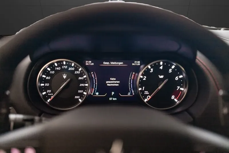 Заказать Maserati Levante Trofeo, Fuori Serie 2026 3.8 л 581 л.с Бензин, Синий, Полный привод, Автомат — поставка из Германия, доставка по России и СНГ, фото 10