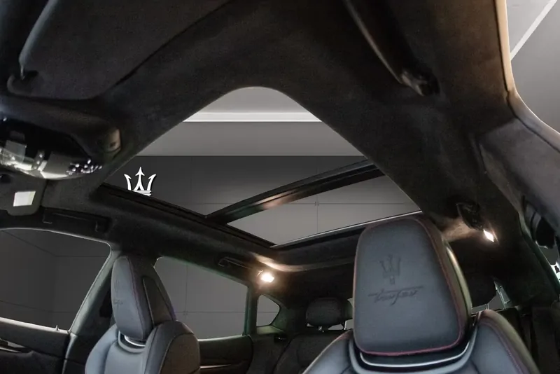Оформить заказ на Maserati Levante Trofeo, Fuori Serie 2026 3.8 л 581 л.с Бензин, коробка: Автомат, привод: Полный привод, доставка по России, салон в Москве, фото 14