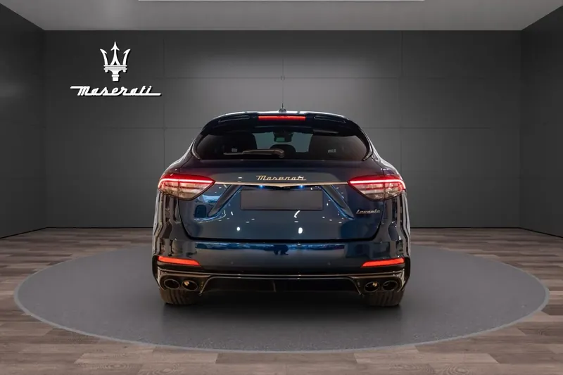 Купить Maserati Levante Trofeo, Fuori Serie 2026 3.8 л 581 л.с Бензин, Синий, Автомат, Полный привод — авто из Германия, с доставкой по всей России, фото 3
