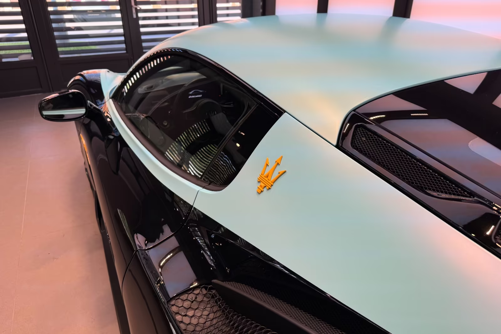 Новый Maserati MC20 3.0 V6 DCT Leggenda (1 of 20) 2026 3.0 л 630 л.с Бензин в кузове Чёрный, коробка — Автомат, привод — Задний привод, страна производства — Италия