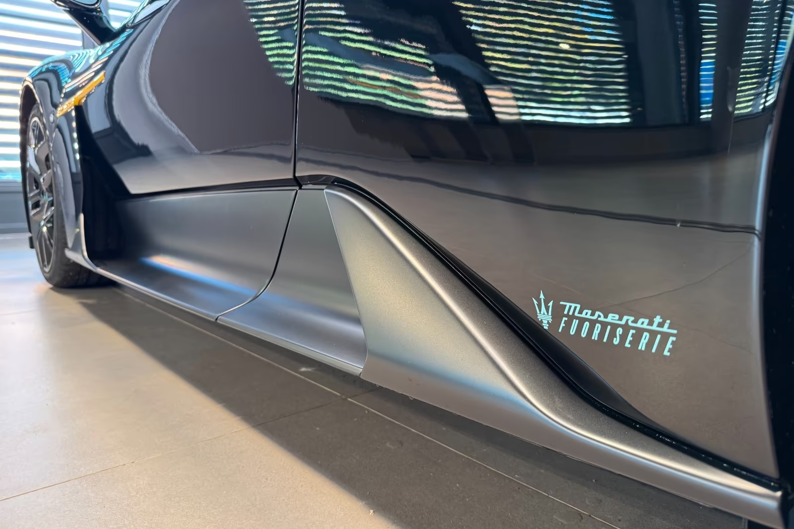 Доступен к заказу Maserati MC20 3.0 V6 DCT Leggenda (1 of 20) 2026 3.0 л 630 л.с Бензин: Чёрный, коробка Автомат, привод Задний привод, осмотр и тест-драйв в Москве