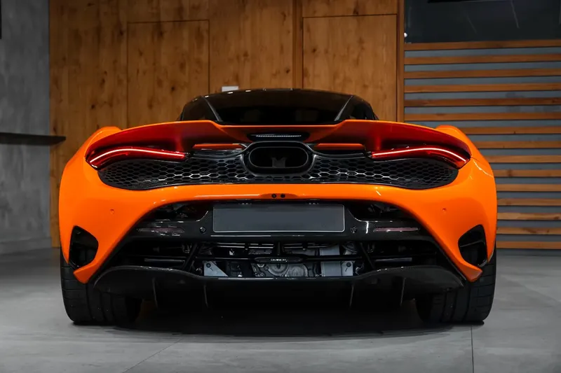 Надёжный McLaren 750S 2025 4.0 л 750 л.с Бензин с двигателем 4,0 л, Оранжевый, пробег 9 803 км, Автомат, поставка из Великобритания, фото 8