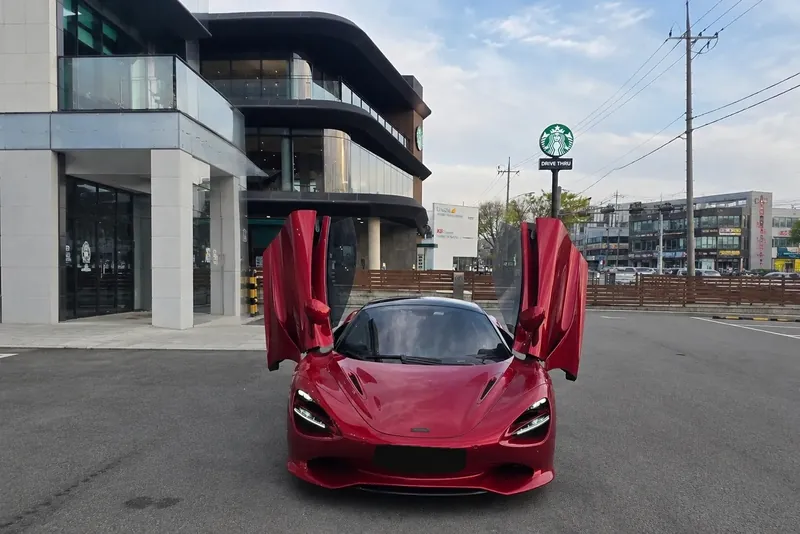 McLaren 750S Spider 2026 4.0 л 750 л.с Бензин, новый авто, Задний привод, Автомат, цвет Бордовый, страна-производитель — Корея 750S Spider - фото 2