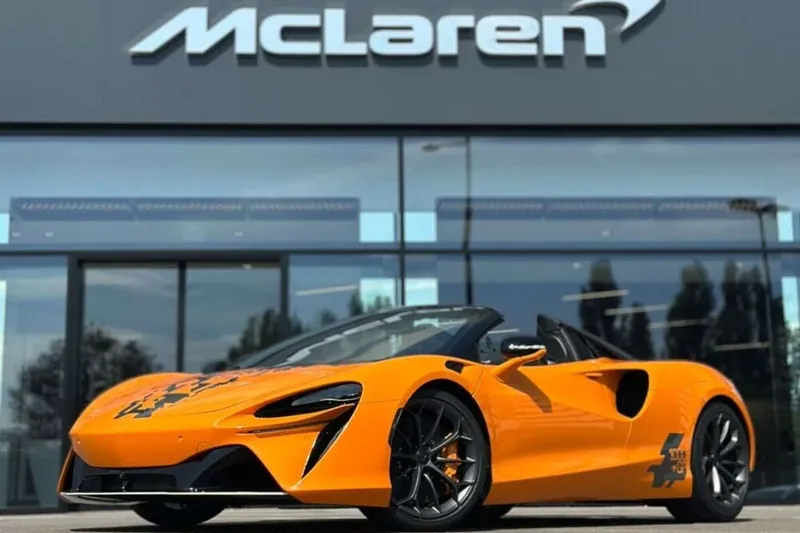 McLaren Artura Spider 1000GP 2026 3.0 л 700 л.с Гибрид, новый авто, Задний привод, Автомат, цвет Оранжевый, страна-производитель — Германия Artura Spider 1000GP - фото 2