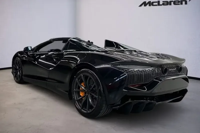 Заказать McLaren Artura Spider 2026 3.0 л 700 л.с Гибрид с пробегом 50 км, Автомат, Задний привод, цвет Чёрный, поставка из Германия, доставка по РФ Artura Spider — фото 3
