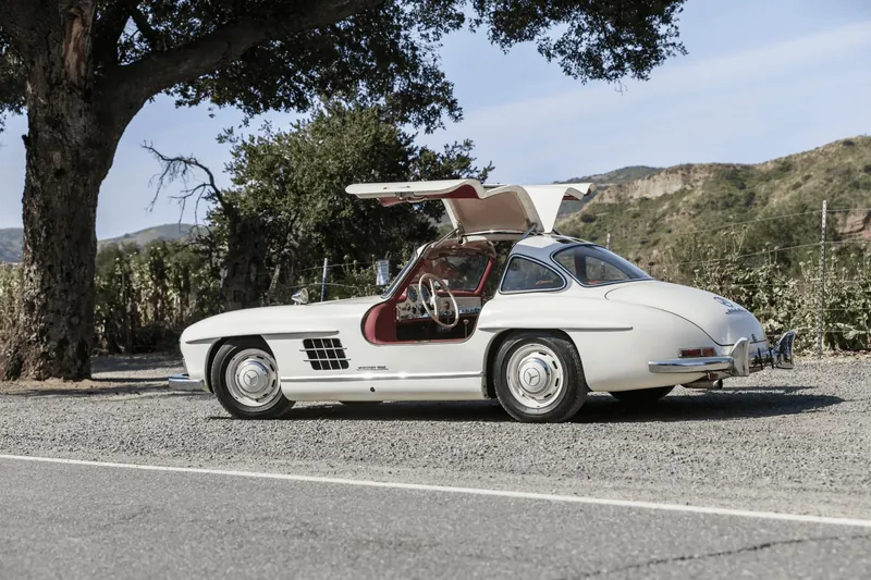 Купить Mercedes-Benz 300SL Gullwing 1956 3.0 л 215 л.с Бензин, Белый, Механика, Задний привод — авто из США, с доставкой по всей России 300SL Gullwing - фото 3