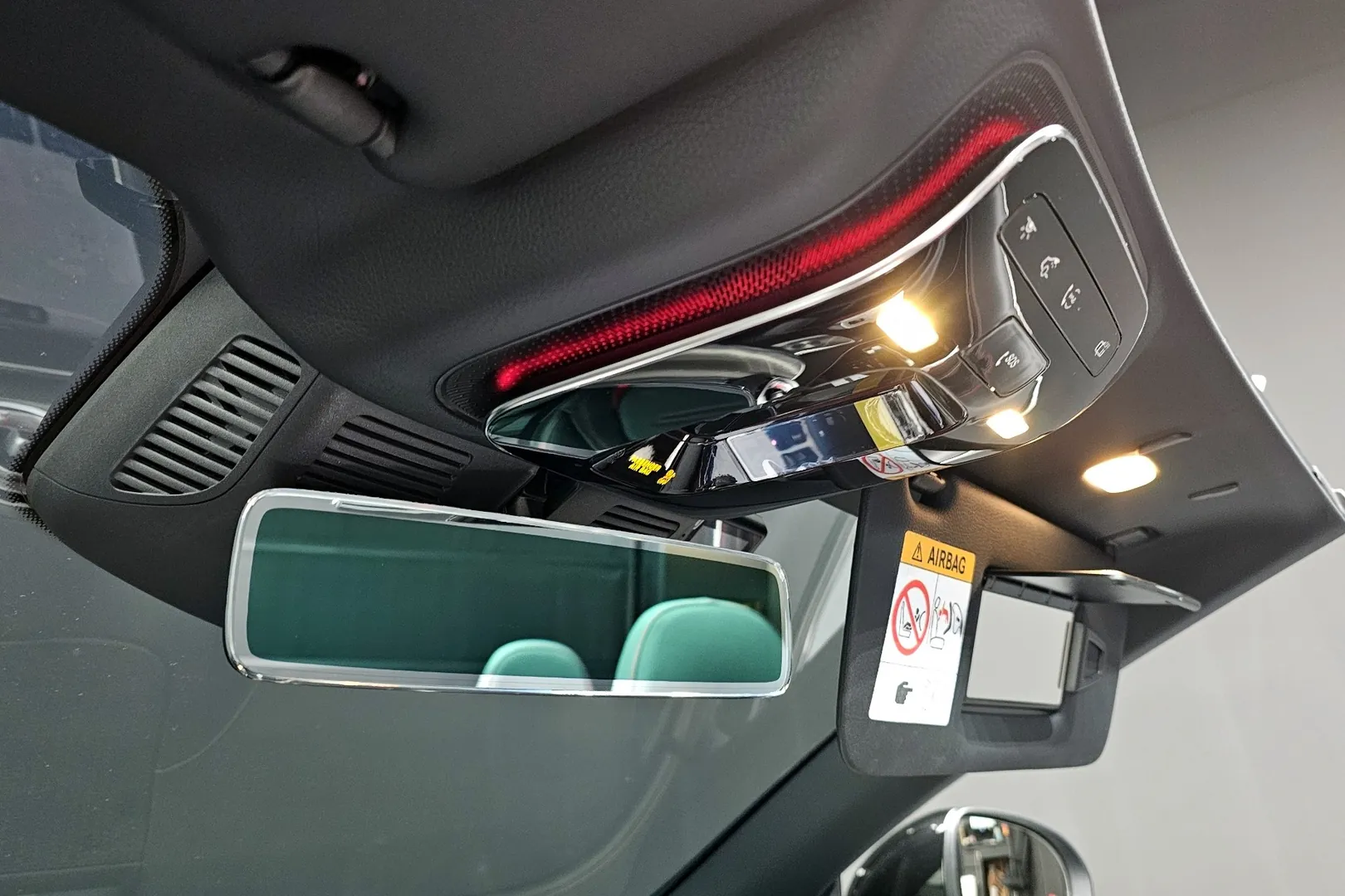 Автомобиль Mercedes-Benz AMG CLE53 4MATIC+ Cabriolet 2025 3.0 л 449 л.с Бензин, Чёрный, пробег 8 916 км, производство — Германия, доставка по РФ