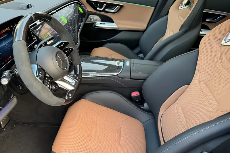 Mercedes-Benz AMG E 53 Hybrid 4Matic+ Premium Plus 2026, чёрный, фото 29