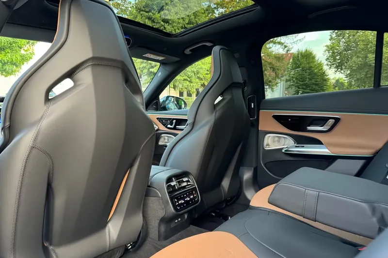 Mercedes-Benz AMG E 53 Hybrid 4Matic+ Premium Plus 2026 3.0 л 612 л.с Гибрид, коробка Автомат, привод Полный привод, автомобиль из Германия, доставка по России, фото 7