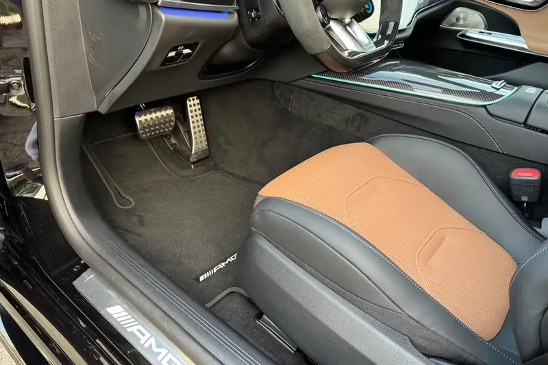 Mercedes-Benz AMG E 53 Hybrid 4Matic+ Premium Plus 2026, чёрный, фото 33