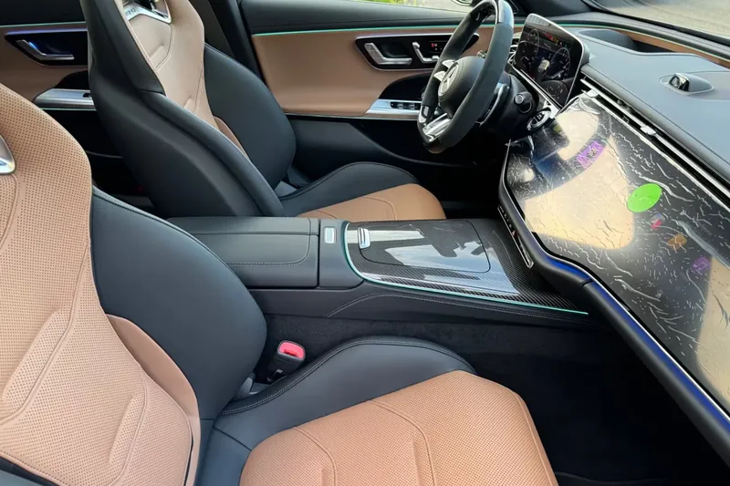 Mercedes-Benz AMG E 53 Hybrid 4Matic+ Premium Plus 2026, чёрный, фото 32