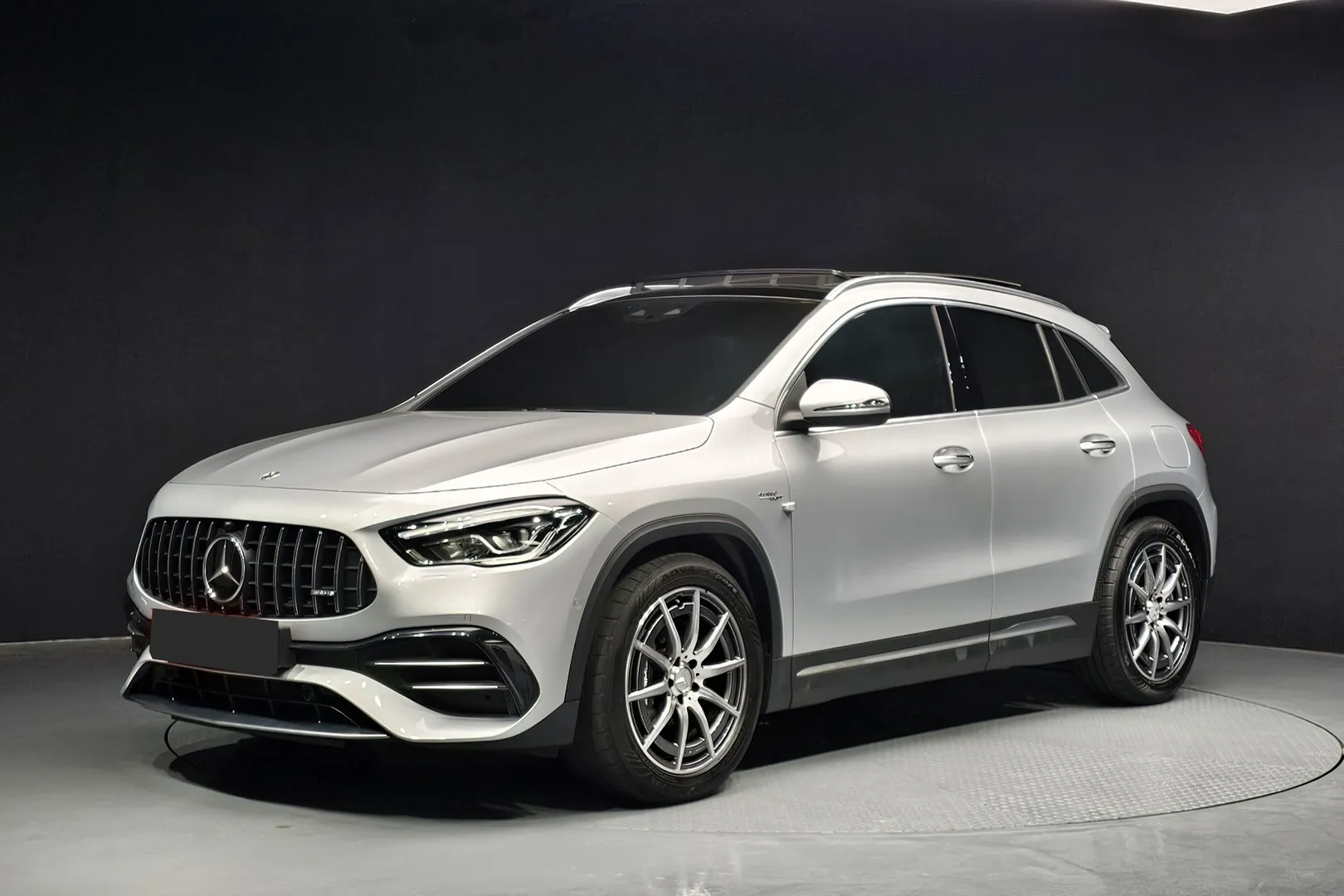 Mercedes-Benz AMG Gla45 4MATIC