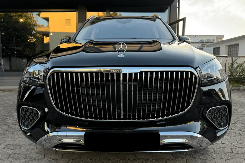 Mercedes-Benz AMG GLS 600 Maybach 4MATIC 2026 4.0 л 557 л.с Бензин, новый авто, Полный привод, Автомат, цвет Чёрный, страна-производитель — Германия Maybach GLS 600 4MATIC - фото 2