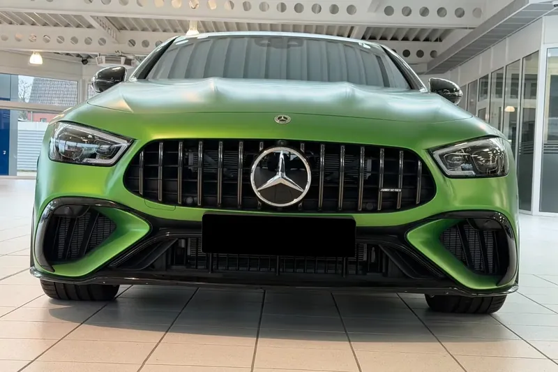Mercedes-Benz AMG GT 63 S E Performance Special Edition 2026 4.0 л 843 л.с Гибрид, новый авто, Полный привод, Автомат, цвет Зелёный, страна-производитель — Германия AMG GT 63 S E Performance Special Edition — фото 2