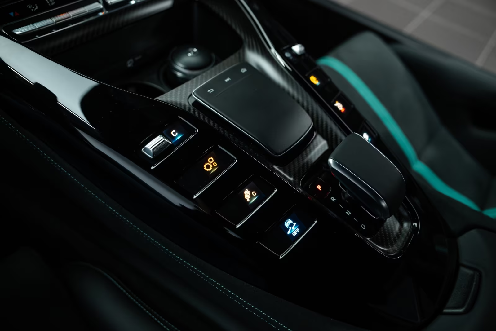 Купить Mercedes-Benz AMG GT Black Series Project One Edition (1 of 275) 2021 4.0 л 730 л.с Бензин с минимальным пробегом 1 950 км, Чёрный, доставим из Германия в любой город РФ