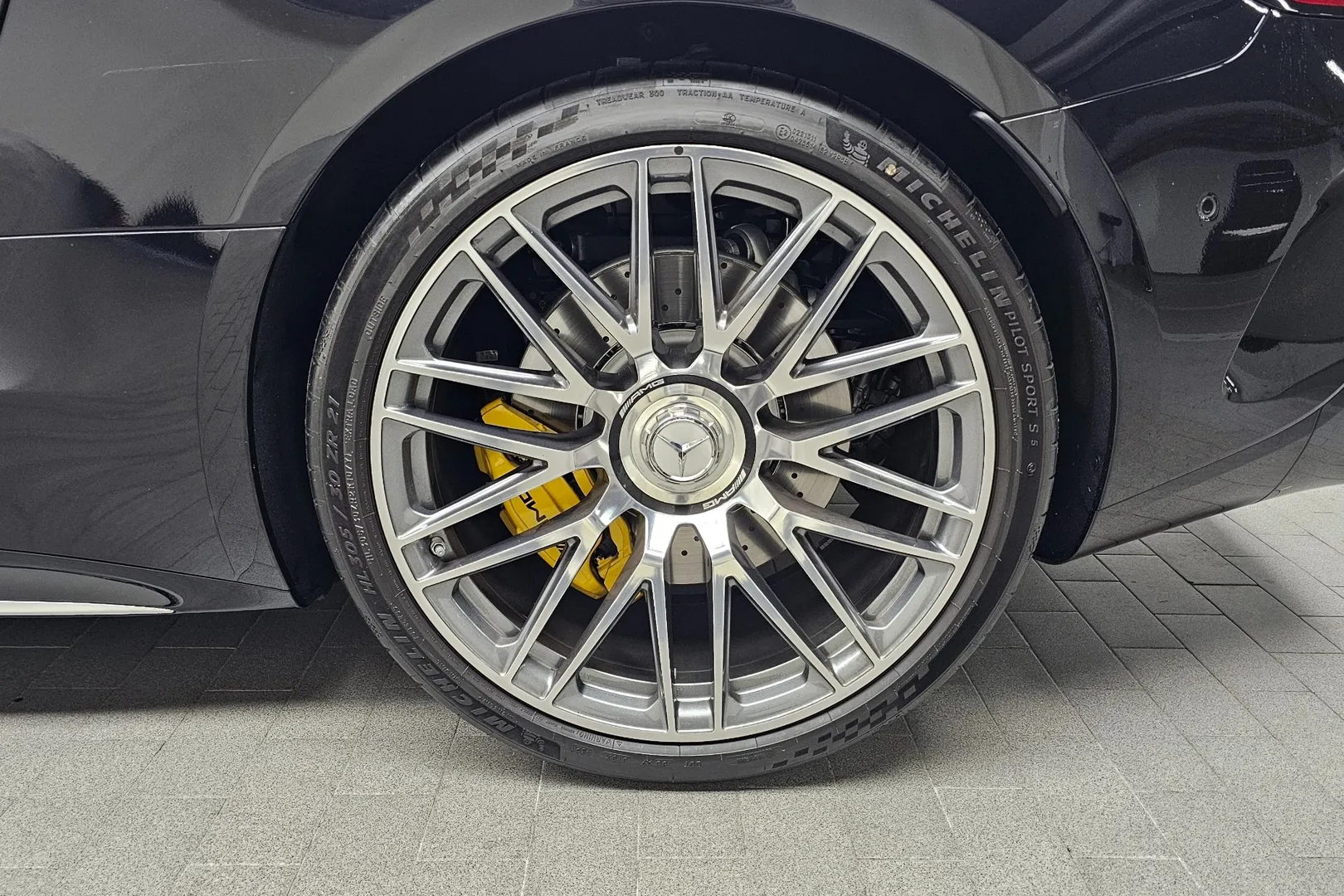 Mercedes-Benz AMG GT55 4MATIC+ 2025 4.0 л 476 л.с Бензин, пробег 3 325 км, цвет кузова Чёрный, тип трансмиссии Автомат, привод Полный привод, из Германия