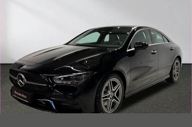 Mercedes-Benz CLA200d 4MATIC