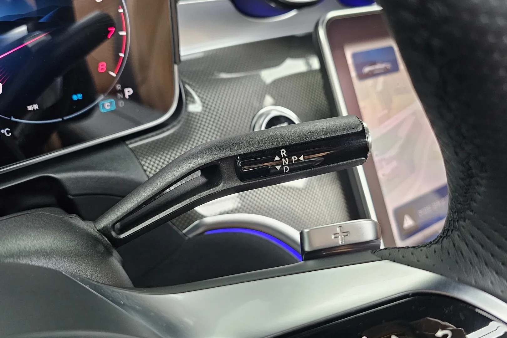 Оформить заказ на Mercedes-Benz CLE200 Cabriolet 2025 2.0 л 204 л.с Бензин, коробка: Автомат, привод: Задний привод, доставка по России, салон в Москве