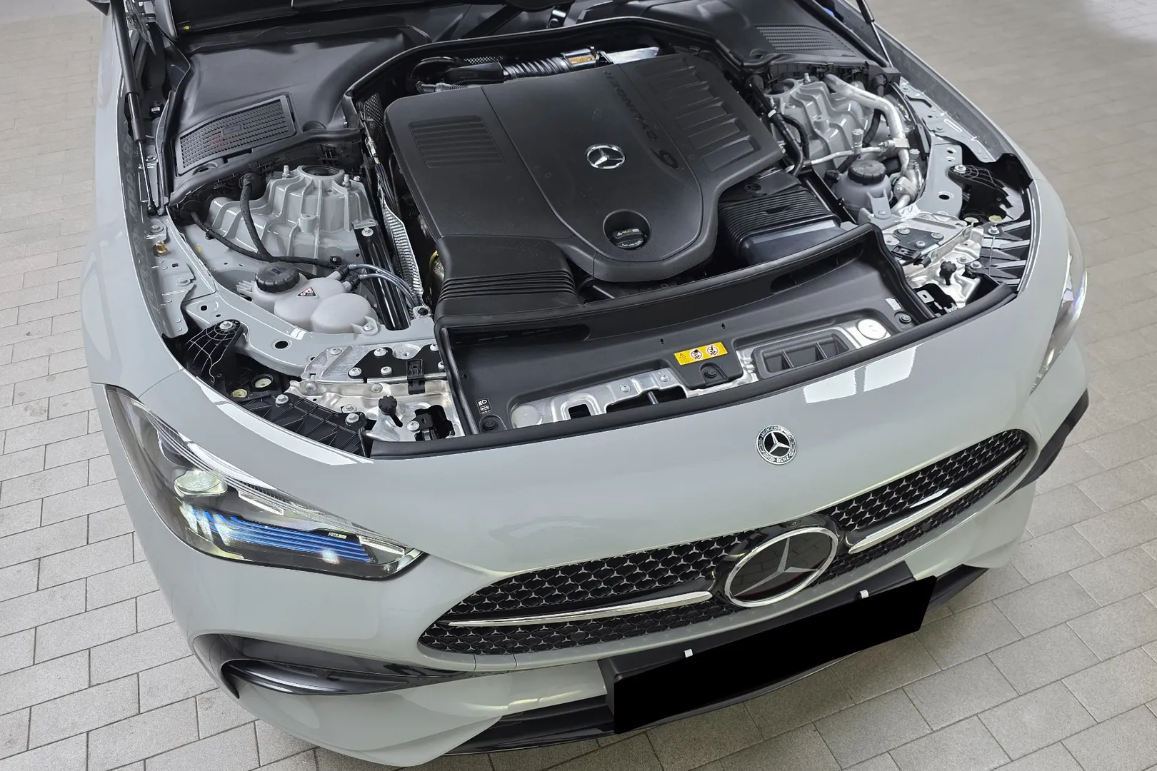 Доставка по РФ: Mercedes-Benz CLE450 4MATIC Cabriolet 2025 3.0 л 381 л.с Бензин, Серый, пробег 179 км, Полный привод, Автомат, осмотр возможен в Москве