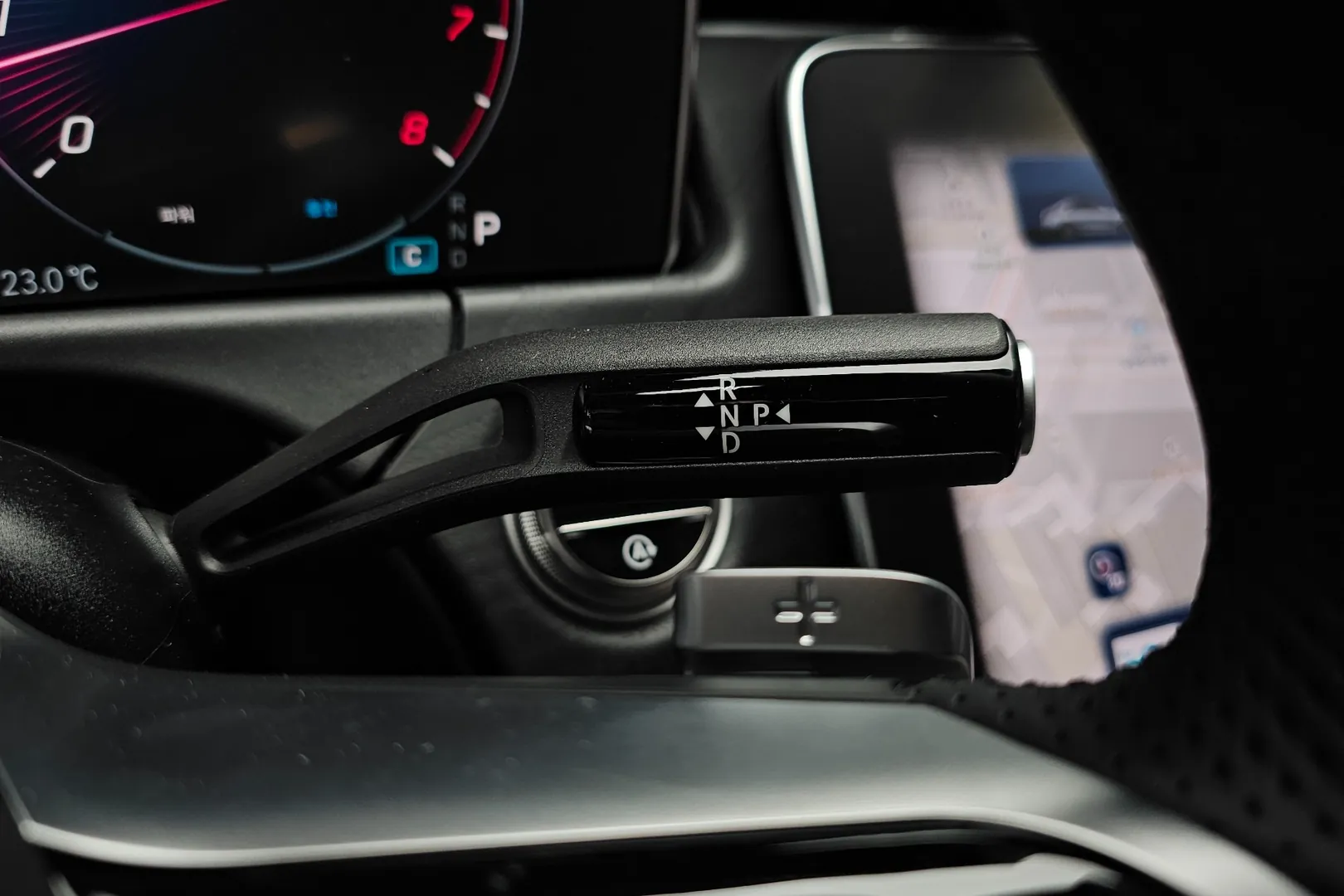 Оформить заказ на Mercedes-Benz E-Class E200 AMG Line 2026 2.0 л 204 л.с Бензин, коробка: Автомат, привод: Задний привод, доставка по России, салон в Москве, фото 14