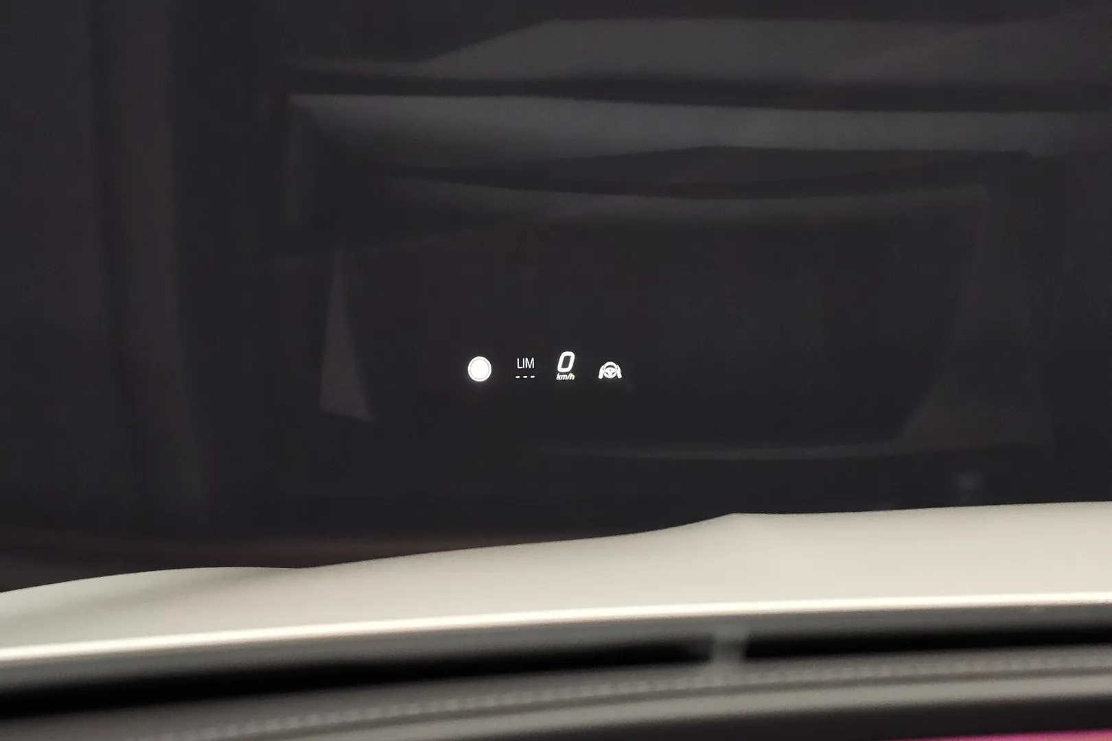 Mercedes-Benz E-Class E200 AMG Line 2026 2.0 л 204 л.с Бензин, пробег 16 км, цвет кузова Белый, тип трансмиссии Автомат, привод Задний привод, из Корея, фото 18
