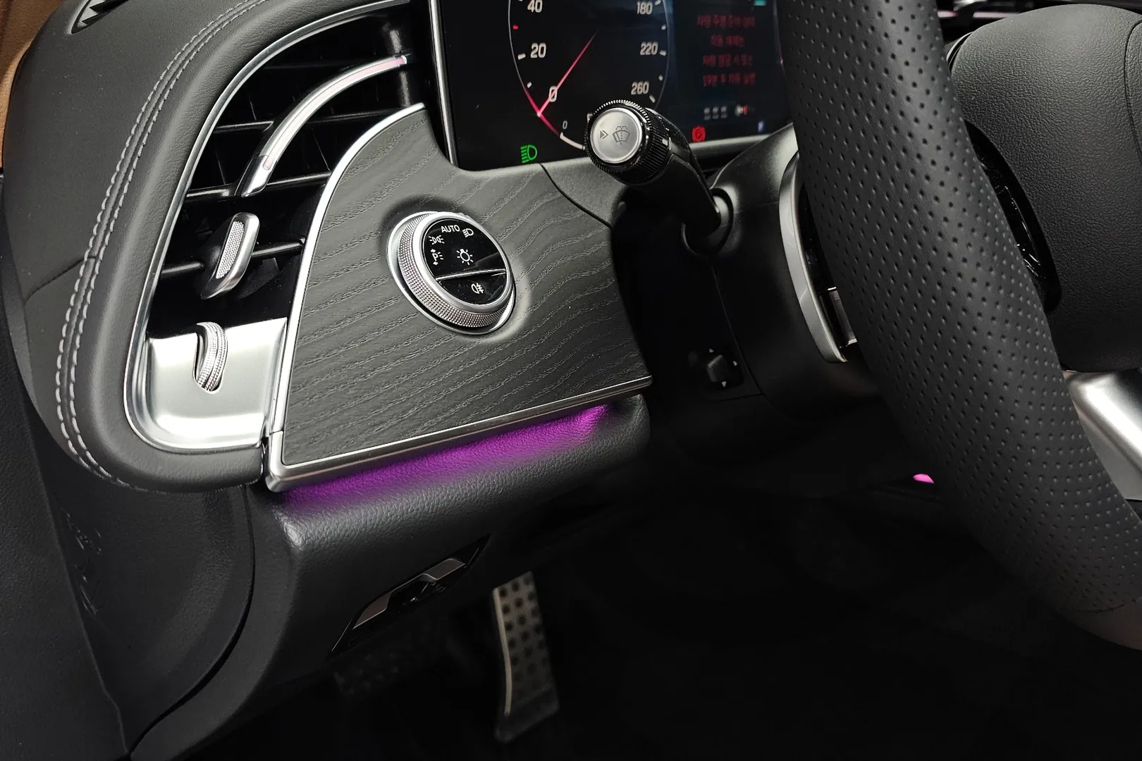 Mercedes-Benz E-Class E200 AMG Line 2026, белый, фото 24