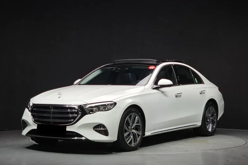 Mercedes-Benz E-Class 220d 4MATIC Exclusive