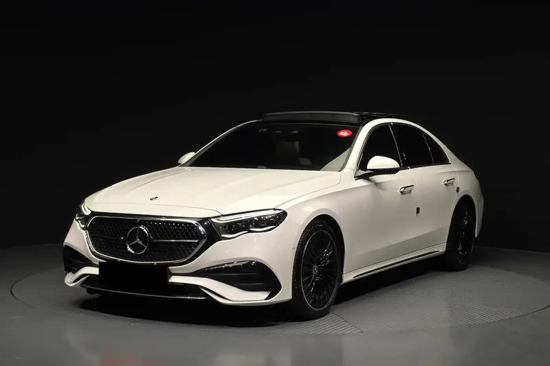 Mercedes-Benz E-Class 300 4MATIC AMG Line