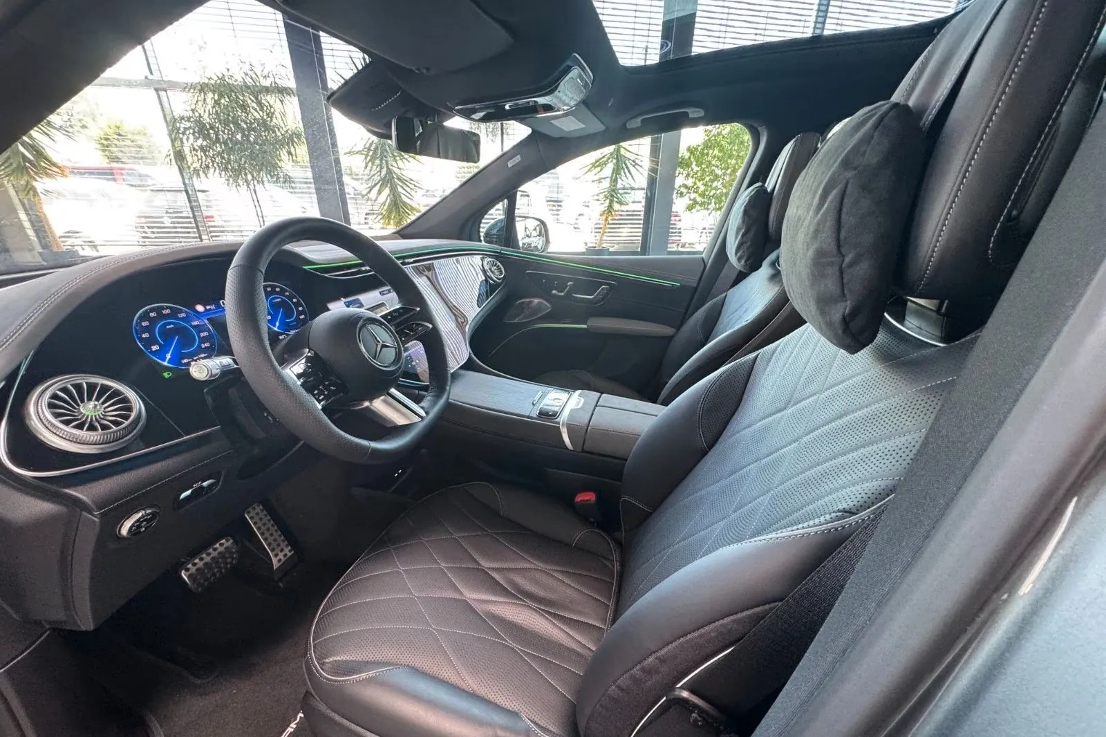 Новый Mercedes-Benz EQS SUV 450 4MATIC AMG Line Business Class 2026 0.0 л 360 л.с Электричество в кузове Серый, коробка — Автомат, привод — Полный привод, страна производства — Германия, фото 12