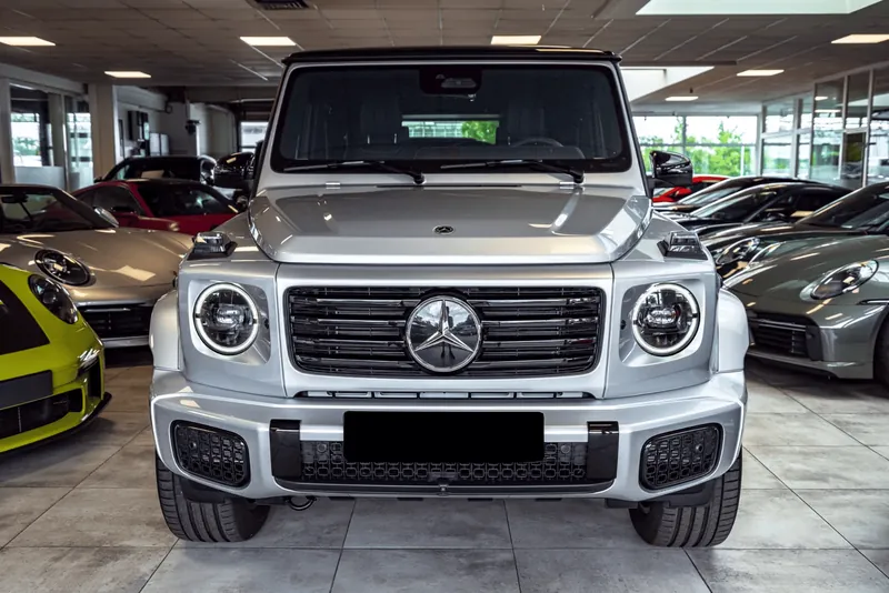 Mercedes-Benz G 450d AMG Line Superior Line 2026 3.0 л 367 л.с Дизель, новый авто, Полный привод, Автомат, цвет Серебристый, страна-производитель — Германия G-Class G 450d AMG Line Superior Line - фото 2