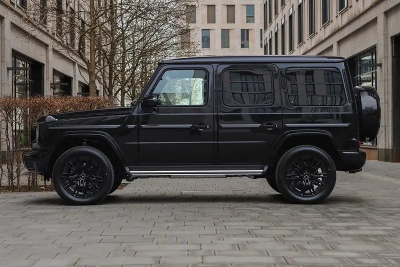 Mercedes-Benz G 500 2026 3.0 л 449 л.с Бензин, новый авто, Полный привод, Автомат, цвет Чёрный, страна-производитель — Германия G-Class G 500 Manufaktur - фото 2